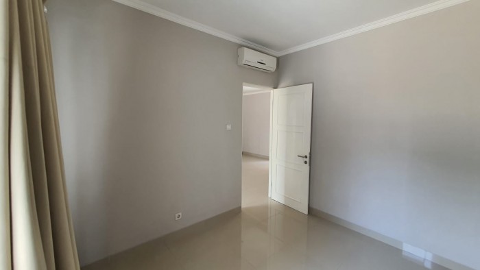 Rumah Disewakan Semi Furnished di Cluster Florencia Lippo Cikarang